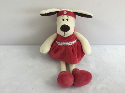 Мягкая игрушка Собака в платье с повязкой, 16см